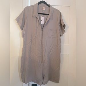 Smash and Tess zip shorty romper XL